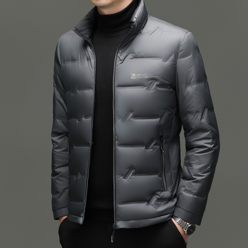 冬のダウンジャケット 2026 ライト高級ブランドメンズコー - Outdoor Sport Winter Jacket のレビューと価格